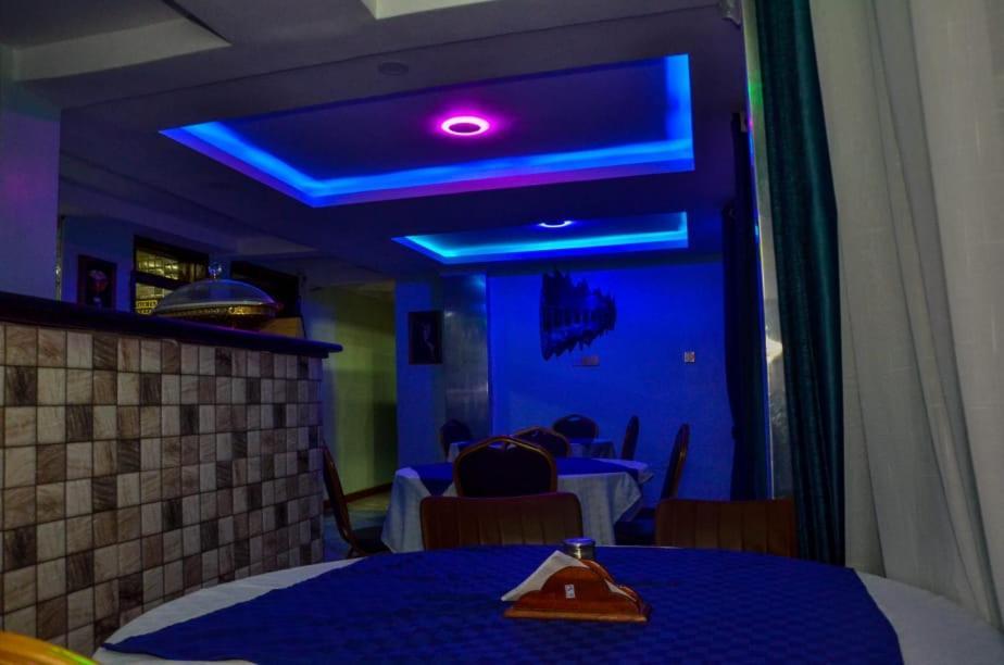 Kentania Hotel Nakuru Bagian luar foto